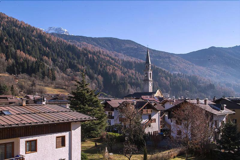 Beverly Alps Hotel & Spa Pinzolo Esterno foto