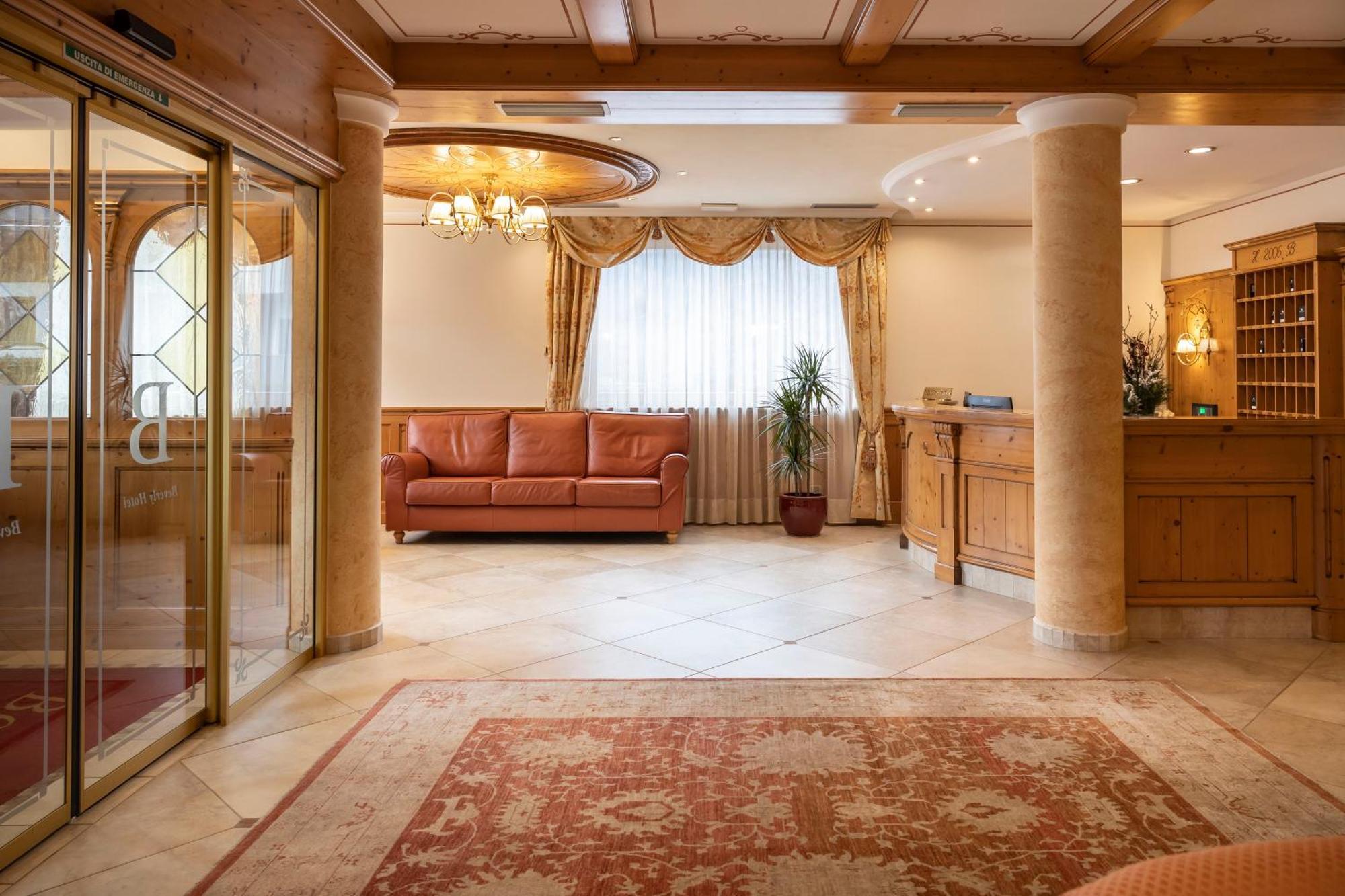 Beverly Alps Hotel & Spa Pinzolo Esterno foto